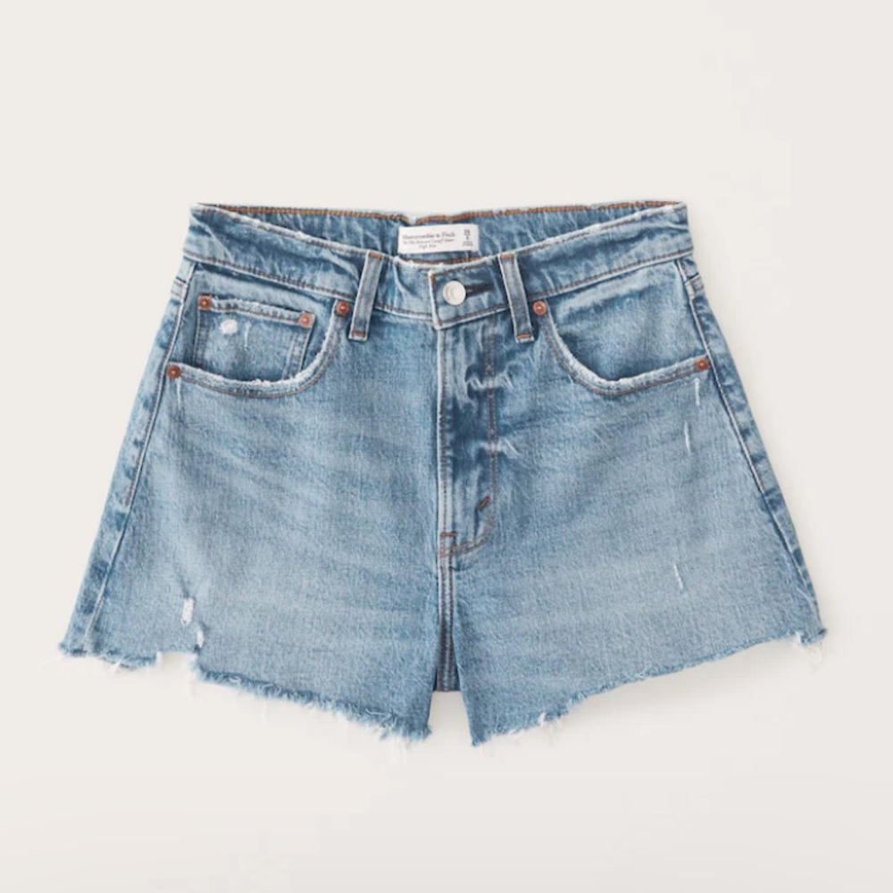 Abercrombie & Fitch 90s Relaxed Cutoff Short